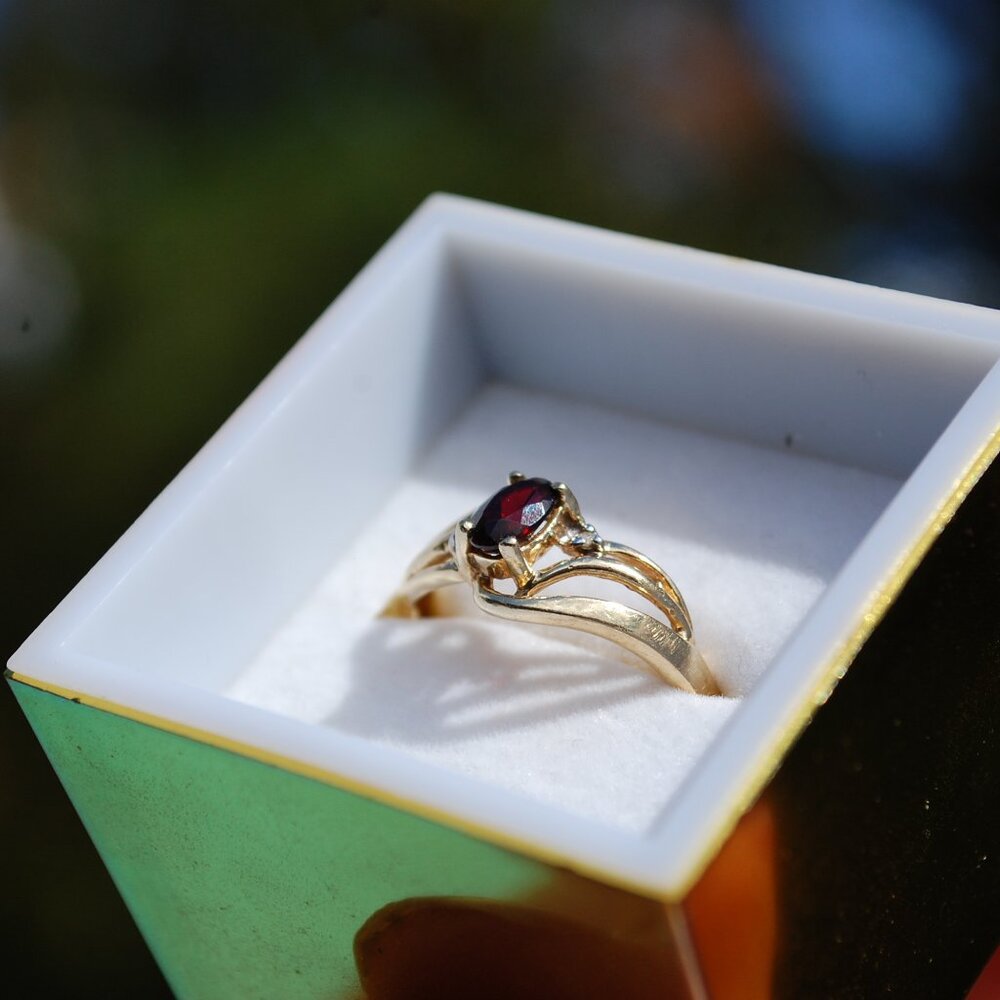 Vintage 10k Gold Oval Garnet and Diamond Bypass Ring Size 7 - Picture 7 of 13